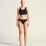 Active String W-Black