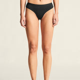 Active String W-Black