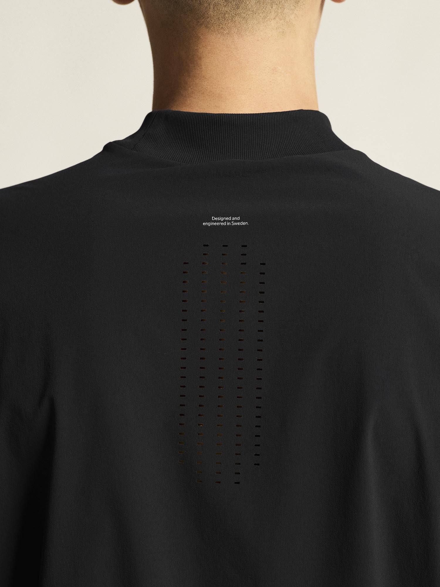 Hypervent Wind Top M-Black
