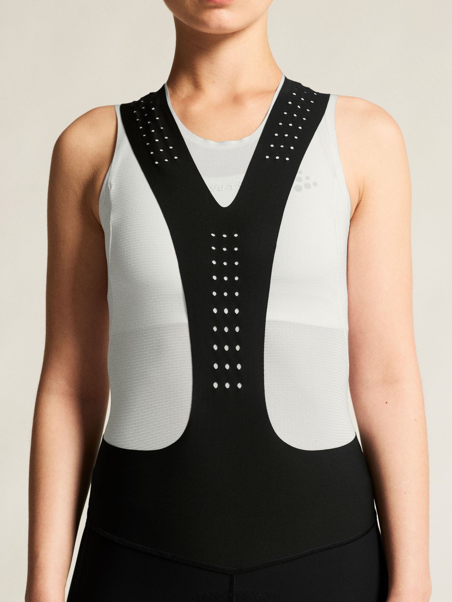 Cuissard à bretelles Endur Aero C1 W-Black