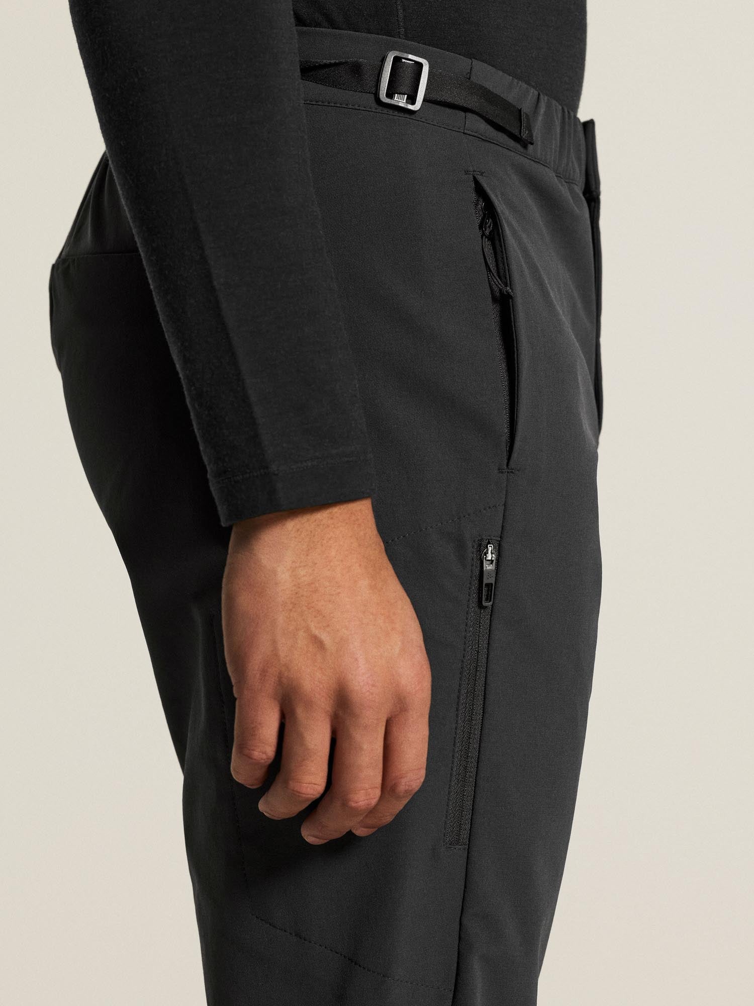 Escape Woven Pants M-Black