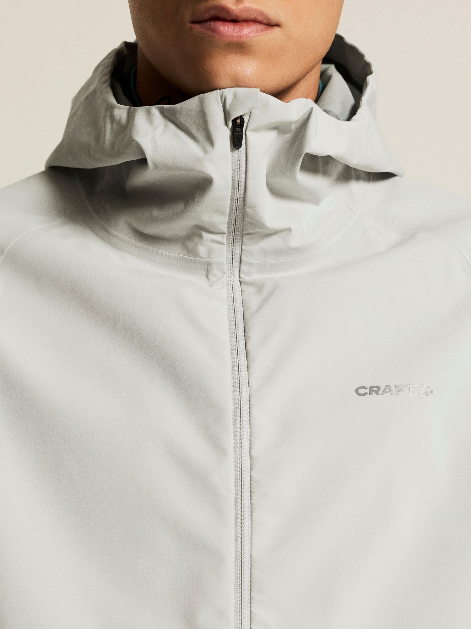 Essence Hydro Jacket 2 M-Cloud
