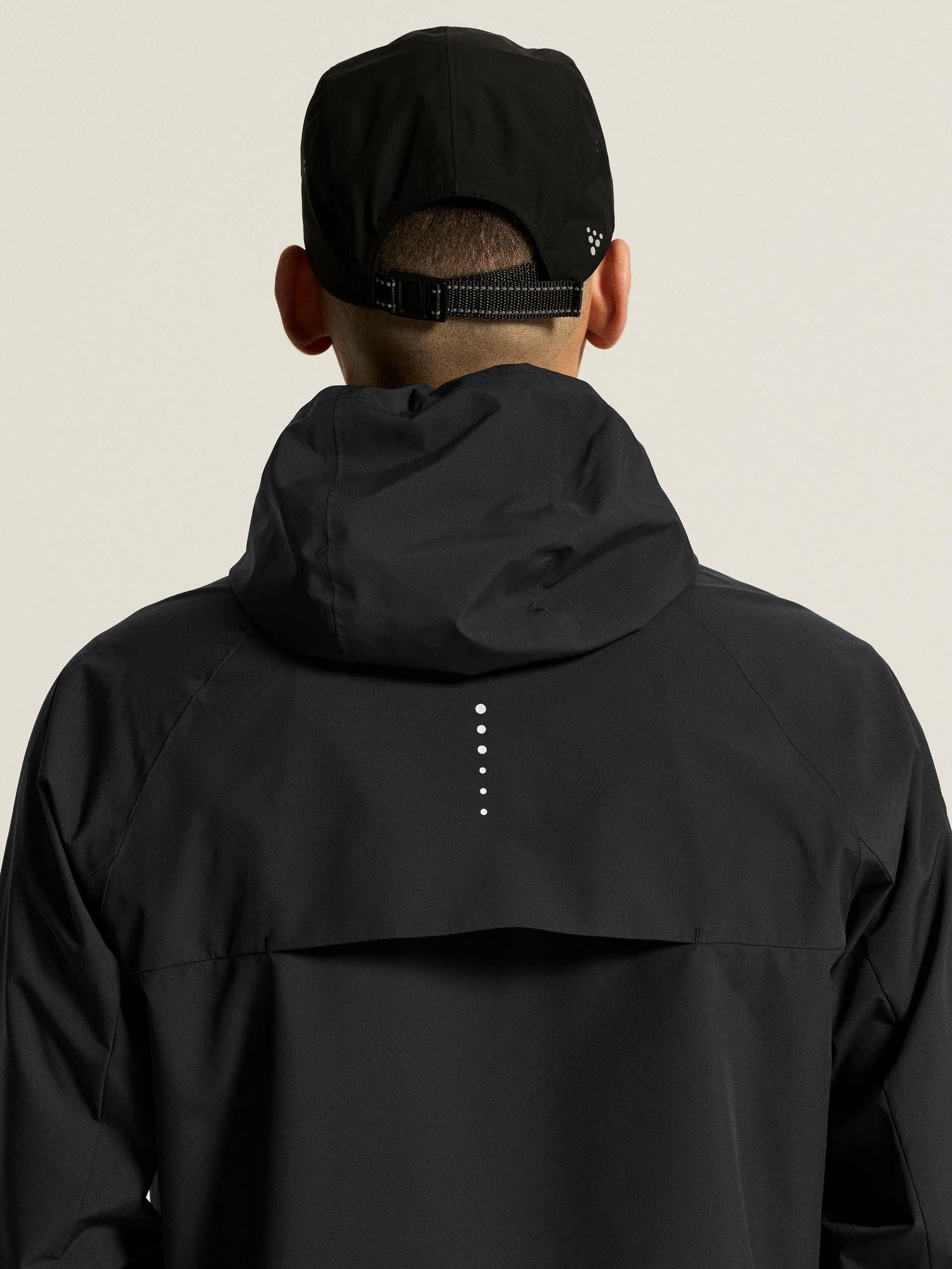 Essence Hydro Jacket 2 M-Black