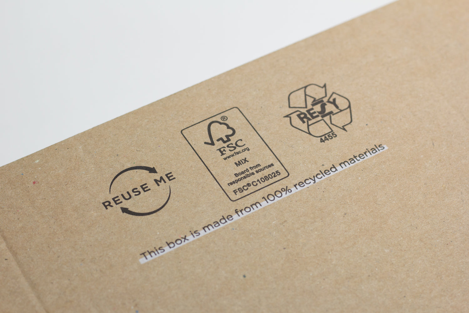 All labels, tags and packaging made from FSC®-certified paper