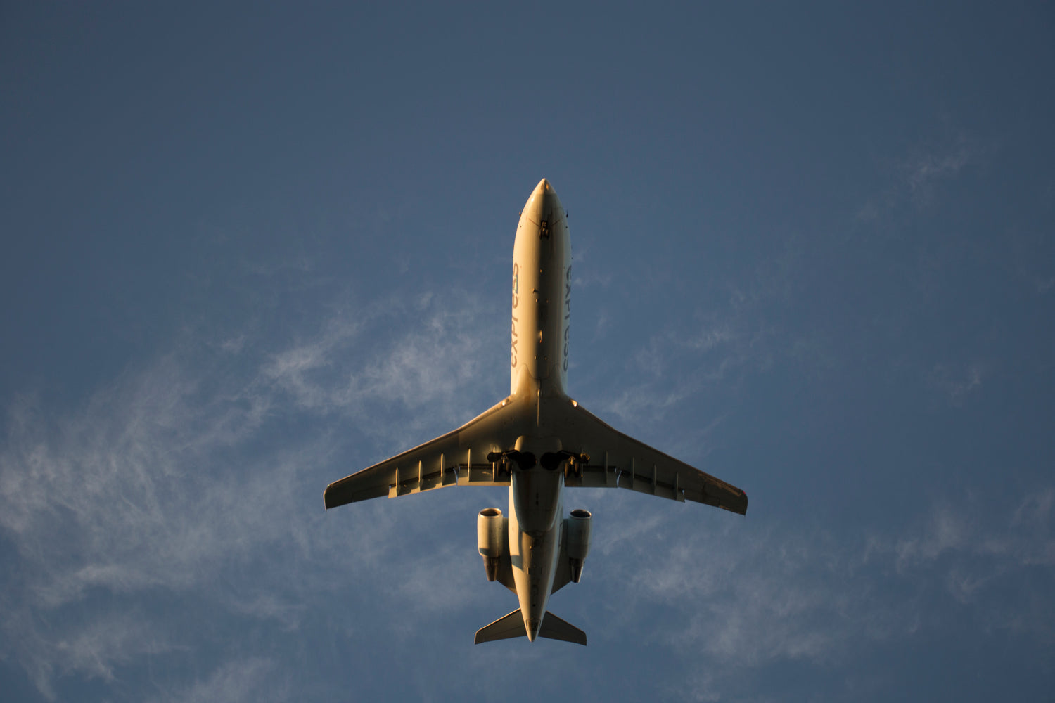 0% emissions from air freight by 2025